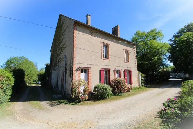 Façade of an outbuilding on the estate