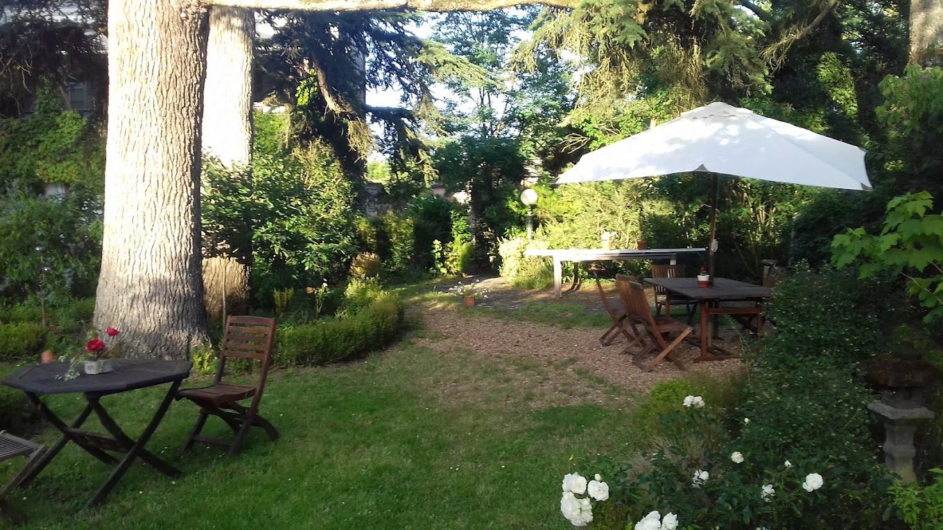 Dining corner in the garden