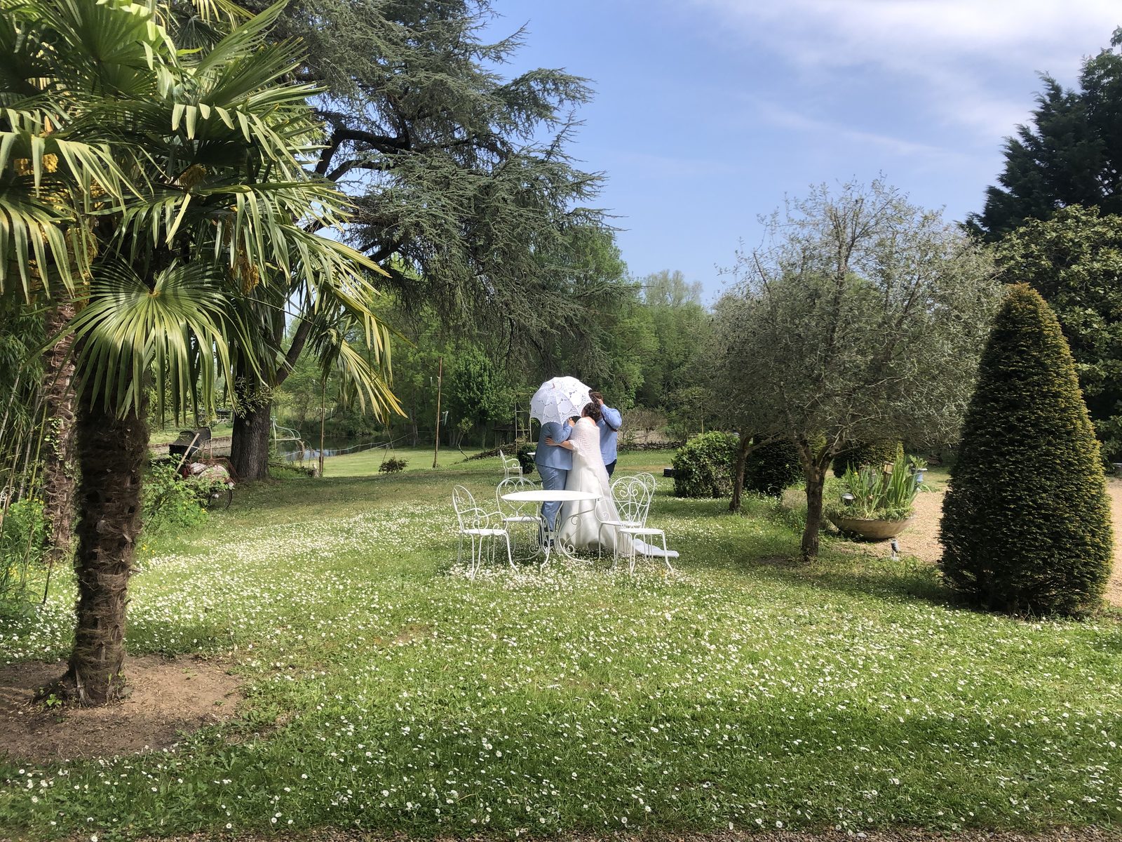 Wedding reception in the garden